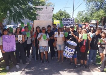 ISCOT, en el centro de la polémica: trabajadores denuncian que todavía esperan cobrar