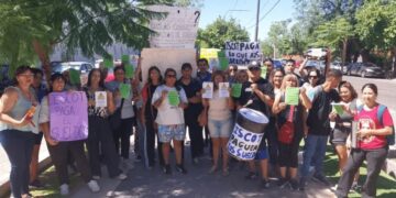 ISCOT, en el centro de la polémica: trabajadores denuncian que todavía esperan cobrar