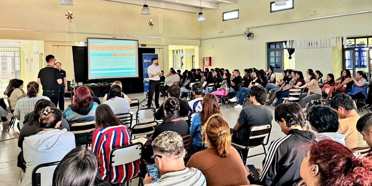 Capacitan en finanzas a emprendedores de 25 de Mayo con el respaldo del Banco Nación