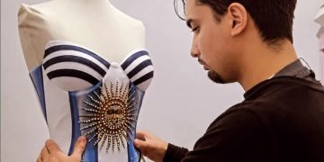 Ignacio Fiol, el diseñador sanjuanino que transforma la costura artesanal en alta moda