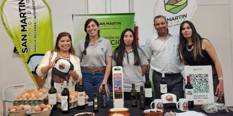 San Martín presentó sus atractivos turísticos y productos locales en IdentiTur