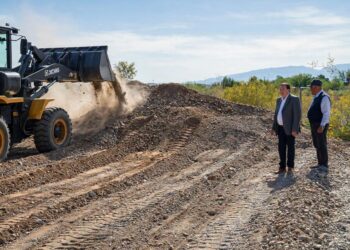 Albardón: la Municipalidad e Hidráulica ejecutan tareas de limpieza en el Río Diaguitas Piedritas