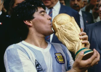 El cumpleaños de Diego Maradona: la fecha patria del fútbol que mantiene viva la leyenda del ’10’