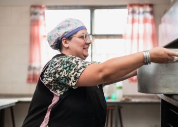 Educación convoca al personal contratado a presentar factura de octubre