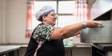 Educación convoca al personal contratado a presentar factura de octubre