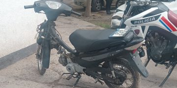 Intentaron robarle una bicicleta, el dueño se defendió y atrapó a dos menores