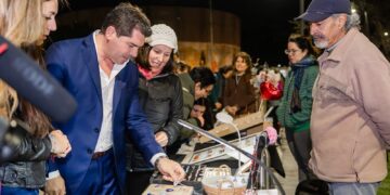 Orrego recorrió la Expo Mamá, con más de 150 artesanos y emprendedores sanjuaninos