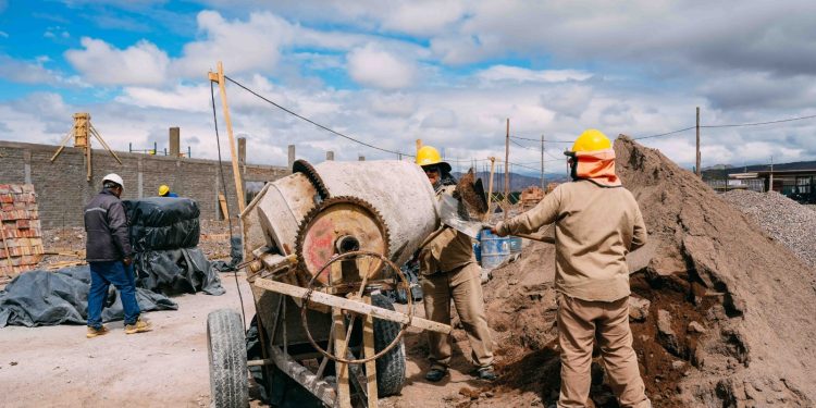 Daniela Rodríguez recorrió las obras del nuevo Polideportivo Techado de Chimbas