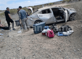 Impactante accidente en Ruta 40: un Toyota Corolla quedó destrozado