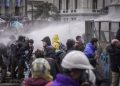 Incidentes frente al Congreso durante la Marcha Universitaria: hubo gases y balas de goma